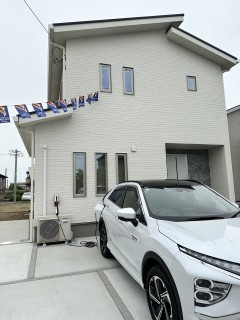 太陽光発電とEVコンセントでPHEV車が大活躍！