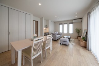 建売の手軽さで注文住宅のクオリティを！